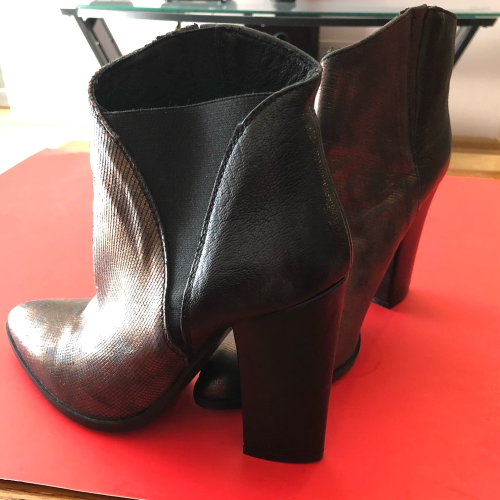 Ankle boots